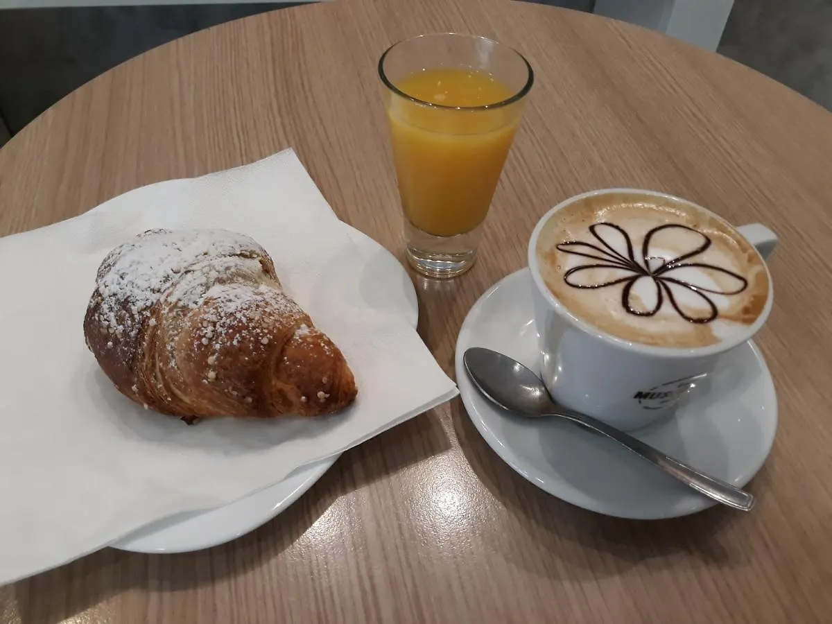 La Locanda Cefalu 0*,